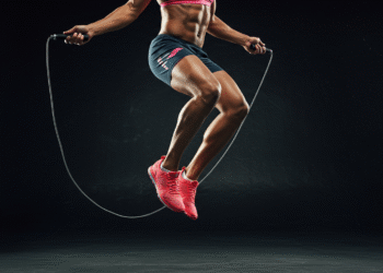 4 🏋️‍♀️ Corda de Pular Profissional Vale a Pena? Veja os Benefícios, Tipos e Como Usar no Treino